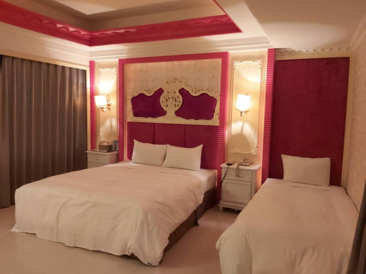 Chateau Motel Kaohsiung Buitenkant foto